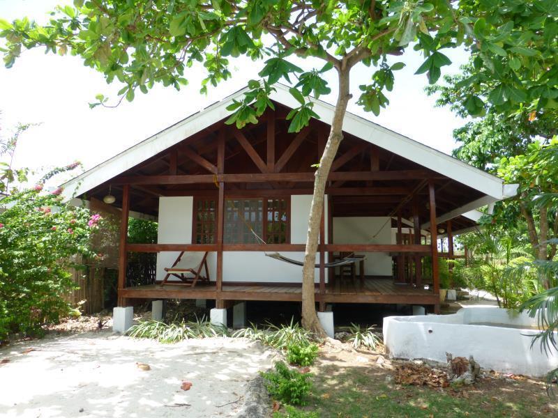 Talima Beach Villas & Dive Resort Себу Экстерьер фото